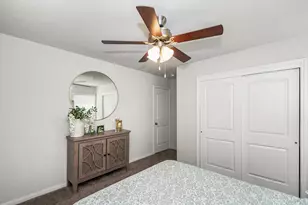 726 Rim Water Dr, Alvin, TX 77511 - Photo 12
