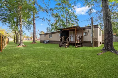 906 E Hanson Street, Cleveland, TX 77327 - Photo 12
