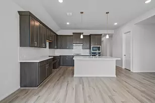 509 Sunset Ct, Dayton, TX 77535 - Photo 2