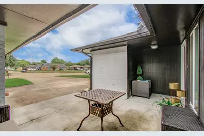 1327 Fallbrook Drive, Houston, TX 77038 - Photo 6
