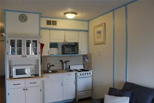 3938 Surfside Blvd, Corpus Christi, TX 78402 - Photo 8