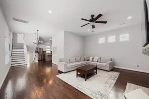 526 Westcross St, Houston, TX 77018 - Photo 6