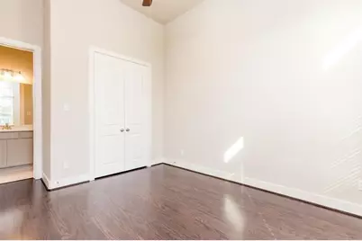 5836 E Post Oak Lane, Houston, TX 77055 - Photo 14