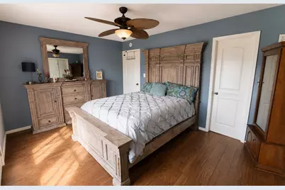 579 Warsaw Street, Bayou Vista, TX 77563 - Photo 8