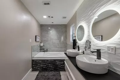 4310 Black Locust Drive, Houston, TX 77088 - Photo 18