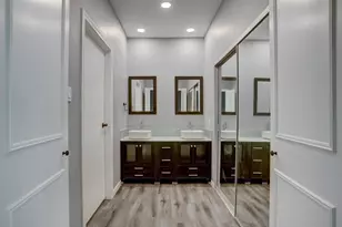 11711 Memorial Dr, Houston, TX 77024 - Photo 8