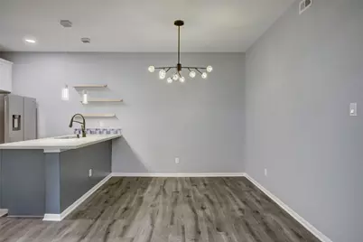 11711 Memorial Drive #572, Houston, TX 77024 - Photo 6