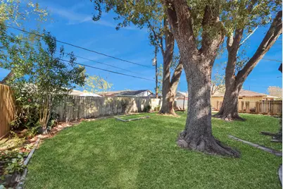 5634 Newquay Street, Houston, TX 77085 - Photo 30