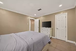 10807 Chimney Rock Rd, Houston, TX 77096 - Photo 24
