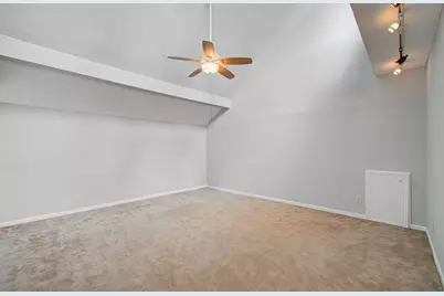 6602 Castle Lane Drive, Houston, TX 77066 - Photo 40