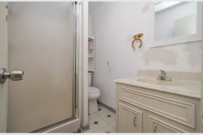 6602 Castle Lane Drive, Houston, TX 77066 - Photo 38
