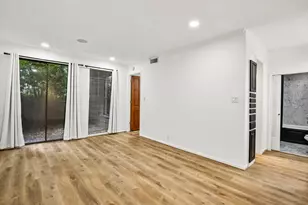 2829 Timmons Ln, Houston, TX 77027 - Photo 22