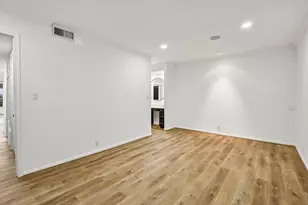 2829 Timmons Ln, Houston, TX 77027 - Photo 24