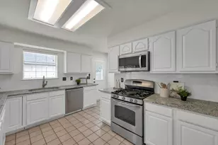 114 Regency Way, Conroe, TX 77304 - Photo 16