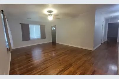 208 Battlebell Road, Highlands, TX 77562 - Photo 6