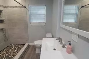 208 Battlebell Rd, Highlands, TX 77562 - Photo 12