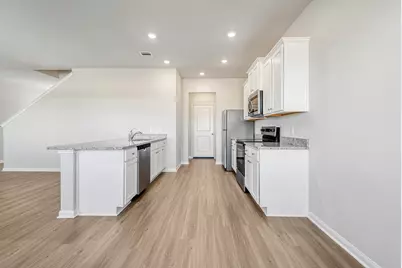 8127 Burnt Orchid Drive, Houston, TX 77016 - Photo 6