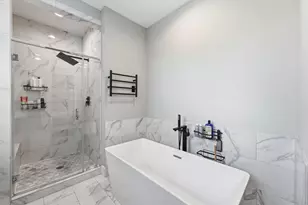 920 Thornton Rd, Houston, TX 77018 - Photo 14