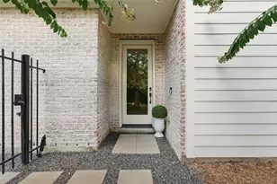 920 Thornton Rd, Houston, TX 77018 - Photo 4