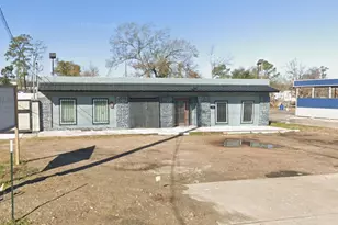 9205 Mesa Dr, Houston, TX 77028 - Photo 2