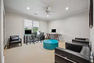 4702 Ivanhoe St, Houston, TX 77027 - Photo 38