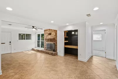 405 Shadywood Circle, Conroe, TX 77304 - Photo 14