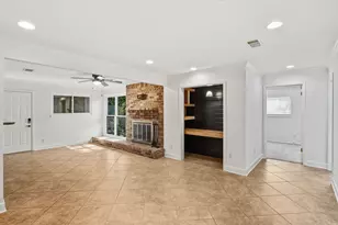 405 Shadywood Cir, Conroe, TX 77304 - Photo 14