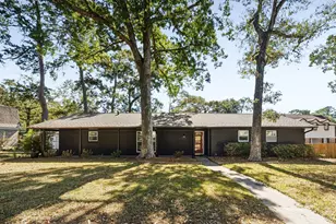405 Shadywood Cir, Conroe, TX 77304 - Photo 1