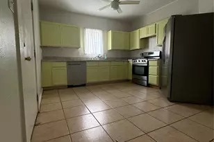 2121 Avenue K, Galveston, TX 77550 - Photo 12