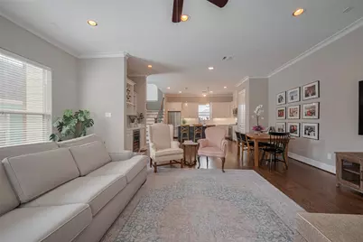 2604 Bevis Street #E, Houston, TX 77008 - Photo 20