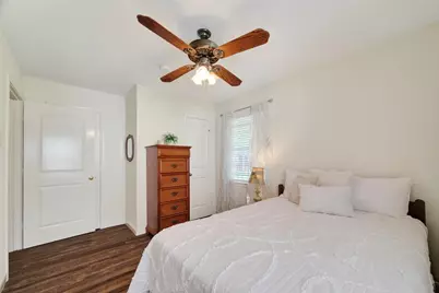 9219 Linda Vista Road, Houston, TX 77078 - Photo 12