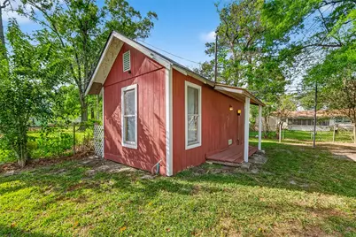 9219 Linda Vista Road, Houston, TX 77078 - Photo 24