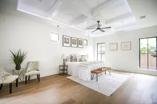 211 W 34th St, Houston, TX 77018 - Photo 16