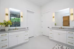 211 W 34th St, Houston, TX 77018 - Photo 18