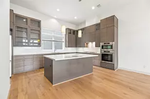 723 Nagle St, Houston, TX 77003 - Photo 2