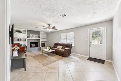 5811 Spruce Forest Drive, Houston, TX 77092 - Photo 6