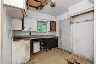 4110 Howcher St, Houston, TX 77047 - Photo 8