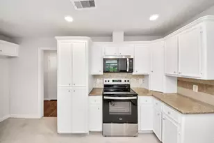 5803 Darnell St, Houston, TX 77074 - Photo 12