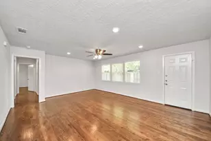 5803 Darnell St, Houston, TX 77074 - Photo 4