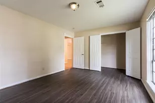 3823 Heatherbrook Dr, Houston, TX 77045 - Photo 4