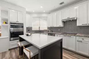 26 Cinnamon Teal Pl, The Woodlands, TX 77382 - Photo 16