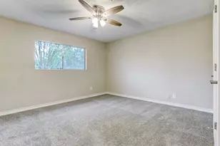 1717 11th St N, Texas City, TX 77590 - Photo 12