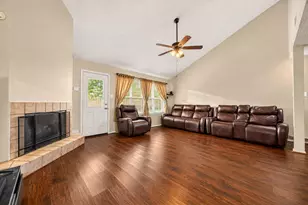 2307 Spring Dusk Ln, Spring, TX 77373 - Photo 2