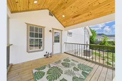 529 W 4th St, Freeport, TX 77541 - Photo 22