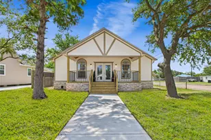 529 W 4th St, Freeport, TX 77541 - Photo 6