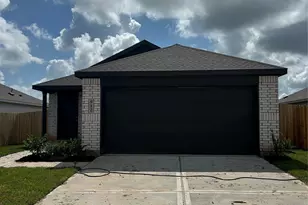 912 Constitution Dr, Bay City, TX 77414 - Photo 2