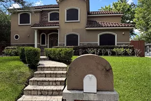 1710 Castlerock Dr, Houston, TX 77090 - Photo 1