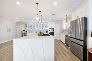 2534 Cliff Dr, Dickinson, TX 77539 - Photo 16