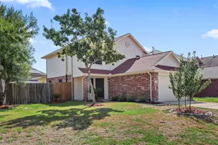 9522 Deep Valley Dr, Houston, TX 77044 - Photo 4