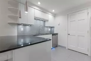 1829 Augusta Dr, Houston, TX 77057 - Photo 12